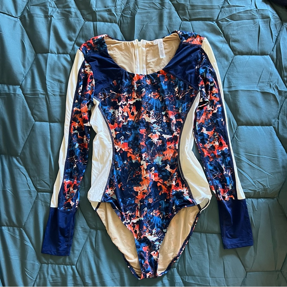 Tart collections 1 pc rashguard swimsuit